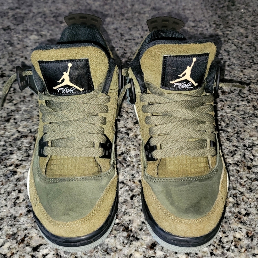 Jordan 4 Retro SE